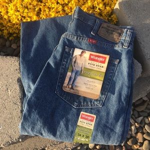 🌸NWT Wrangler Jeans🌸